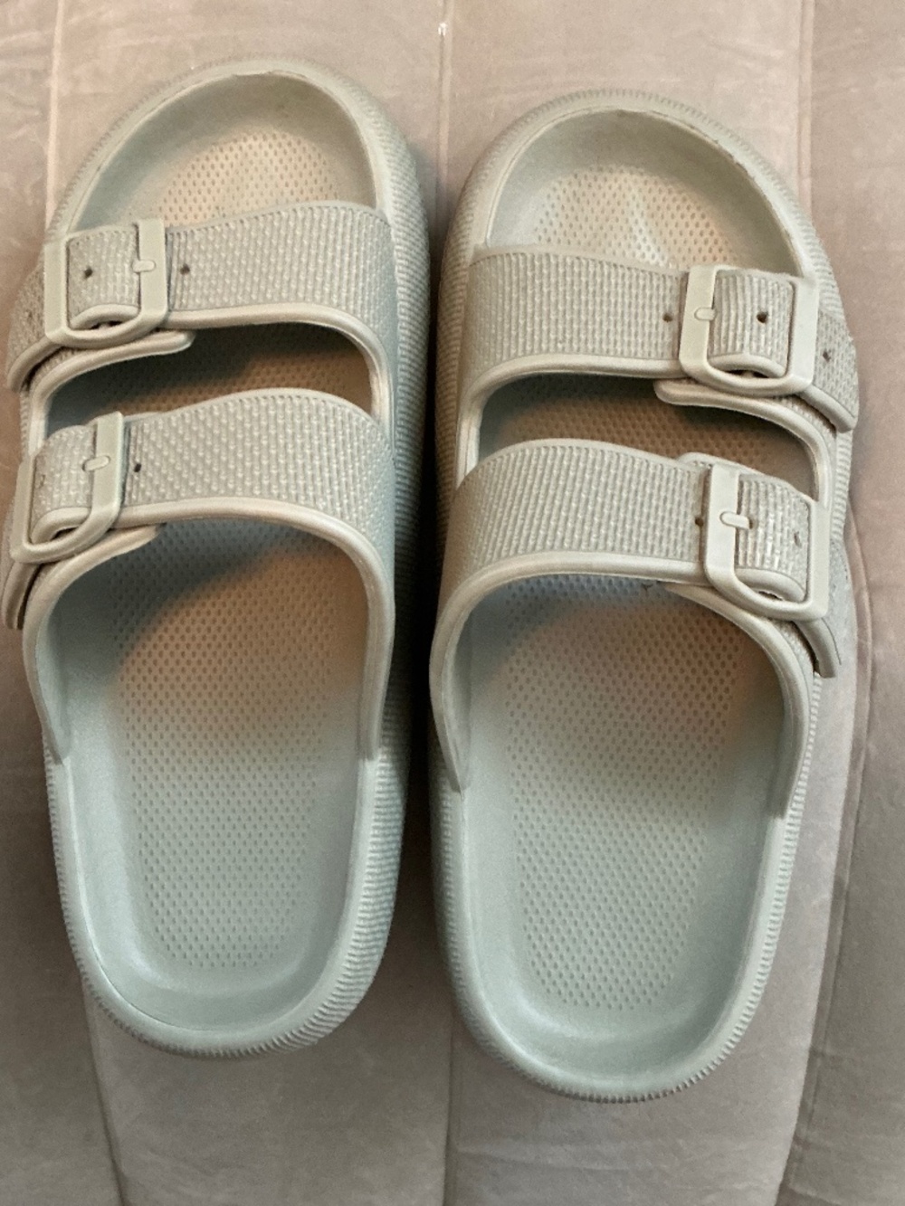 Women’s Slip on sandals